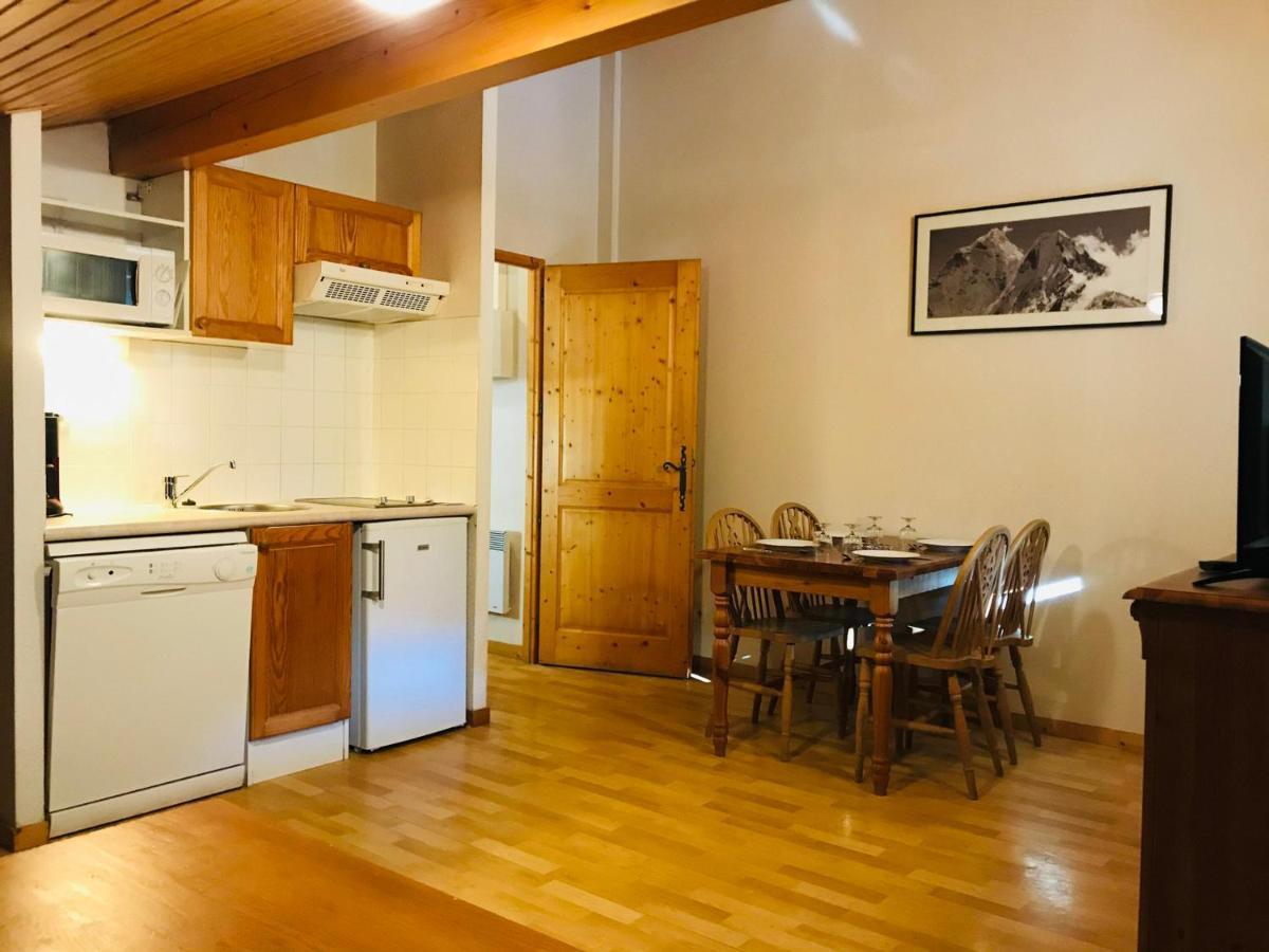 Studio Mansarde Avec Balcon, Piscine Et Parking Souterrain A Samoens - Fr-1-629-92 Samoëns Exterior foto